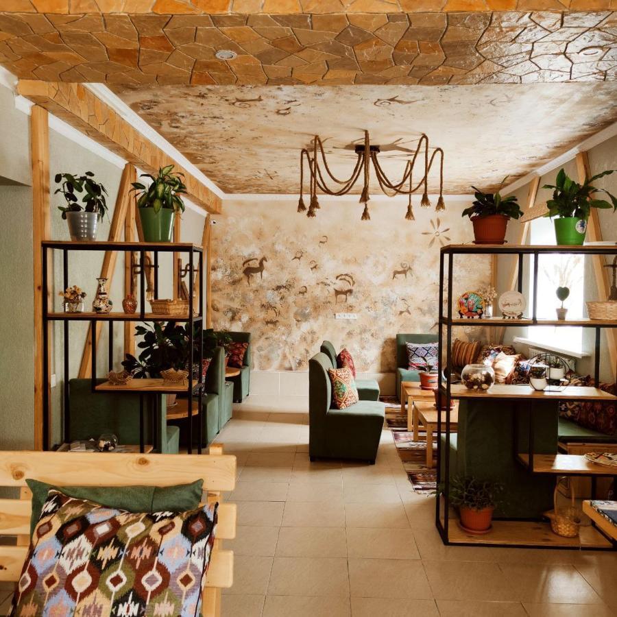 Silkroad Guesthouse Biszkek Zewnętrze zdjęcie