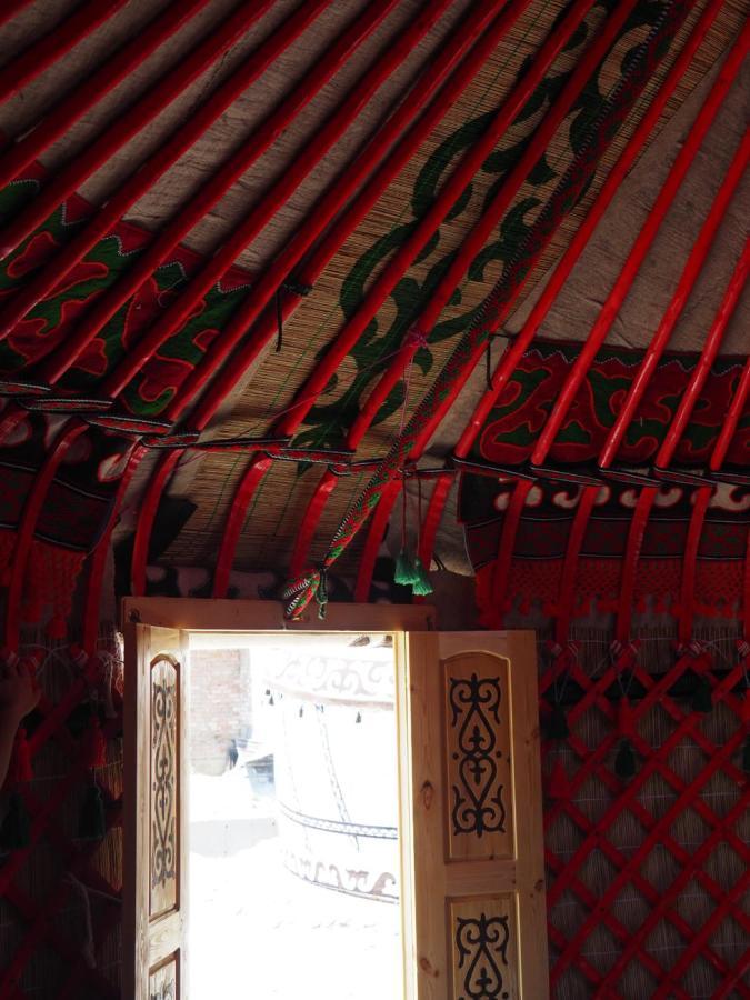 Silkroad Guesthouse Biszkek Zewnętrze zdjęcie