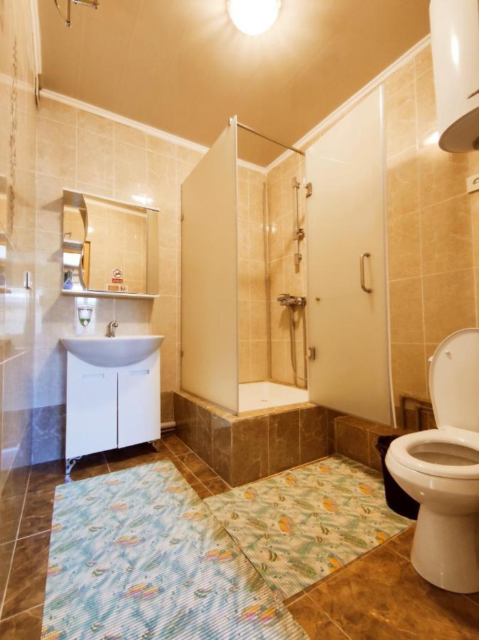 Silkroad Guesthouse Biszkek Zewnętrze zdjęcie