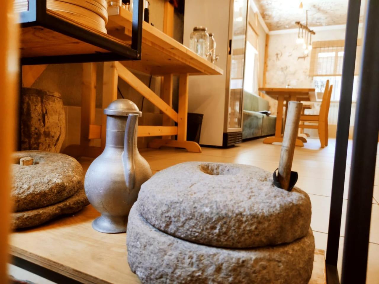 Silkroad Guesthouse Biszkek Zewnętrze zdjęcie